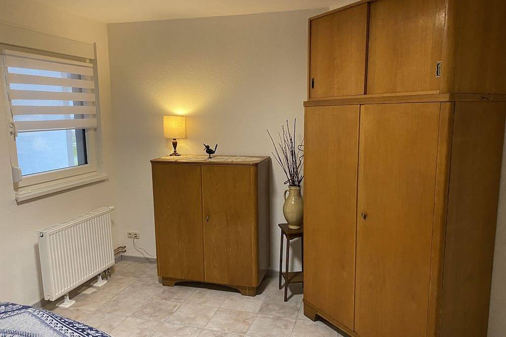 Entire apartment, Directly at the spa gardens, barrier-free, quiet, newly renovated, 60 sqm in Bad Elster, Chemnitz (region)