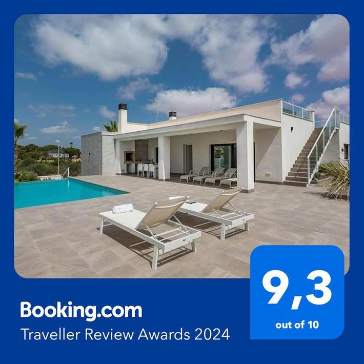 Chalet para 8 personas, con Terraza y Jardín además de Piscina y Vistas al lago en Los Balcones