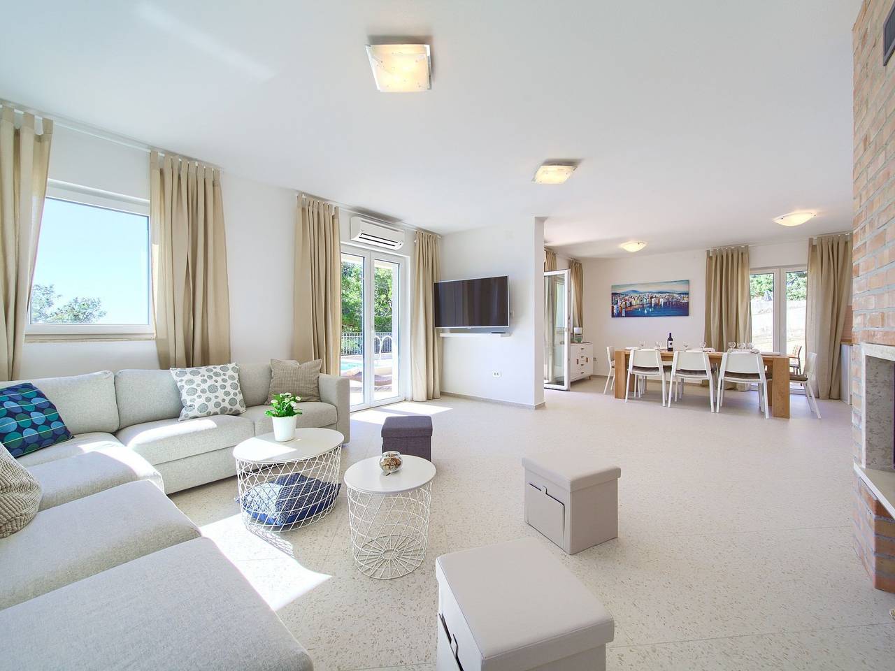 Villa in Cres mit Meerblick und Pool in Martinscica, Cres