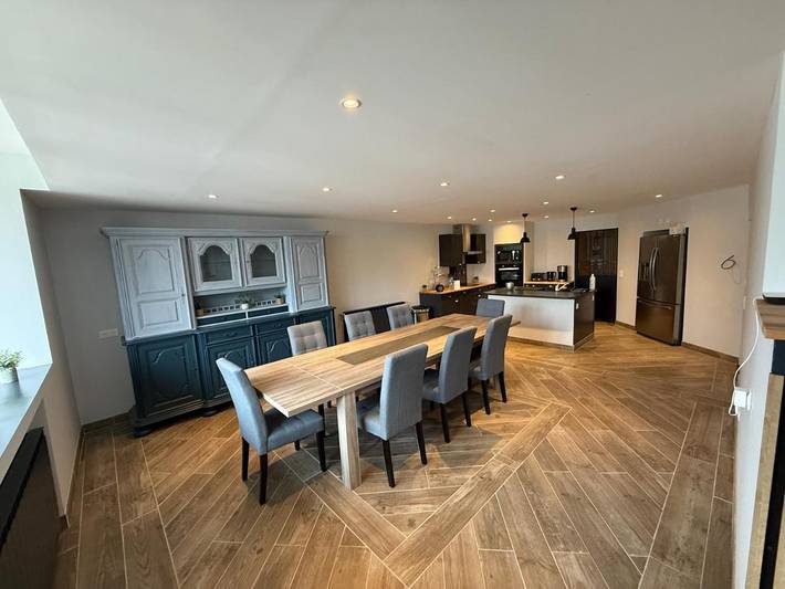 Location de vacances pour 13 personnes, avec vue et jardin, animaux acceptés à Saint-Parize-le-Châtel - 3