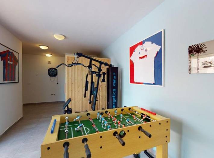 Villa pour 10 personnes, avec sauna ainsi que balcon et vue sur l’océan dans Šolta