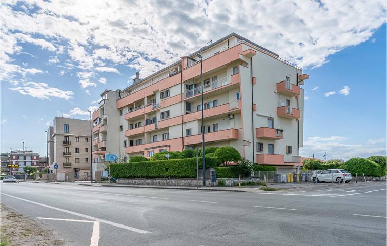 Appartamento intero, Appartamento con vista mare e parcheggio in Marinella di Sarzana, Sarzana