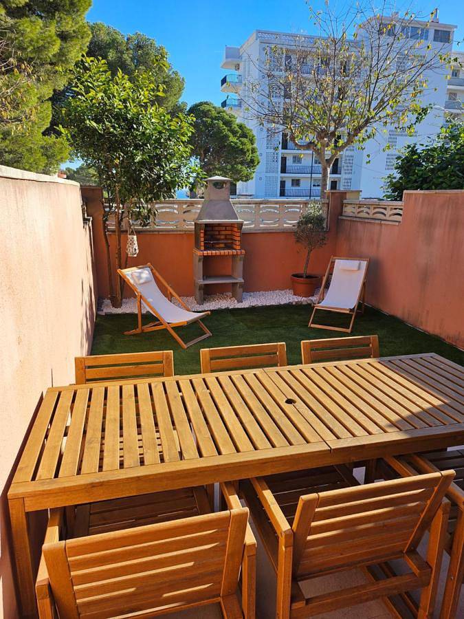 Ferienhaus für 6 Personen, mit Terrasse und Garten sowie Pool und Ausblick in Miami Playa - 2