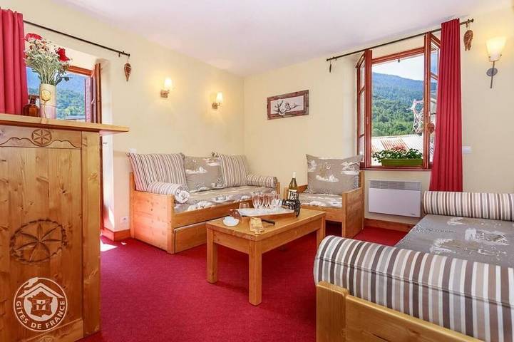 Location de vacances pour 8 personnes, avec balcon à Avrieux