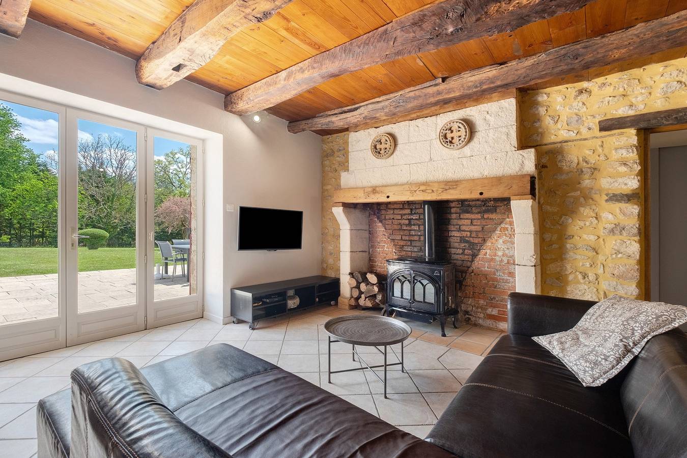 Casa de piedra con piscina privada y jardín – Encanto y confort en Dordoña in La Chapelle-Gonaguet, Périgord Blanc