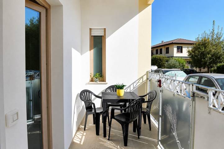 Entire apartment, 'Kero House' Apartment with Wi-Fi and Air Conditioning in La Cunetta, Alghero