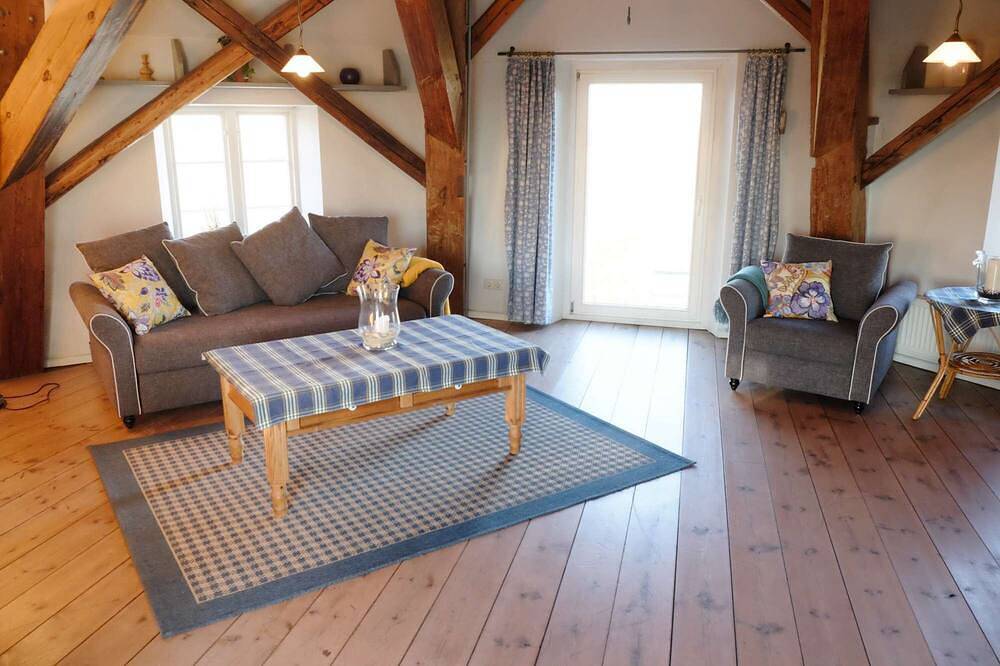 Genießen Sie Ihre Ferien in der historischen, romantischen Windmühle Catharina in Oldenswort, Eiderstedt
