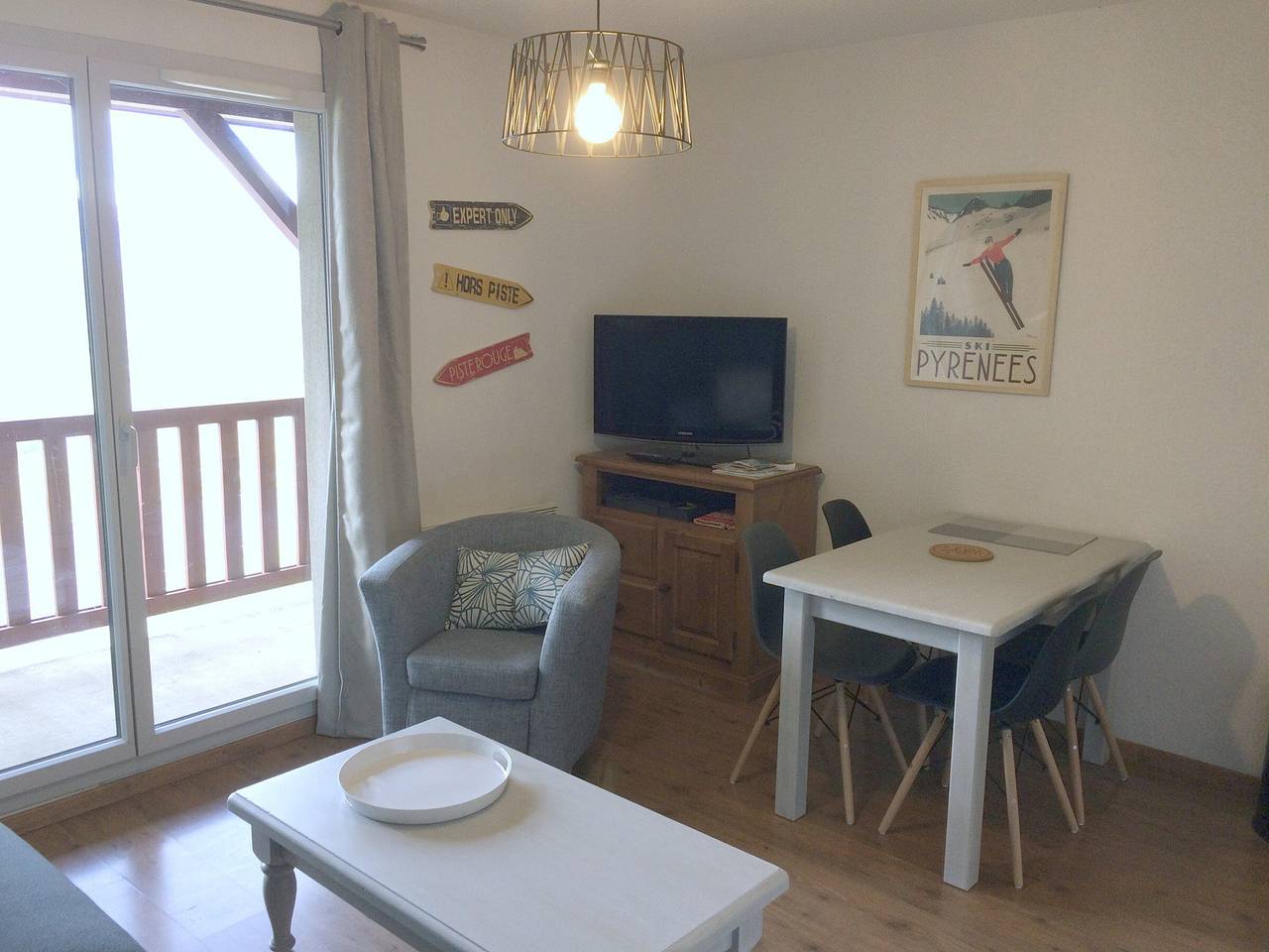 Appartement entier, T2 cosy avec balcon, garage et accès Spassio - 500m des pistes, 4 pers, Peyragudes in Germ, Pyrénées