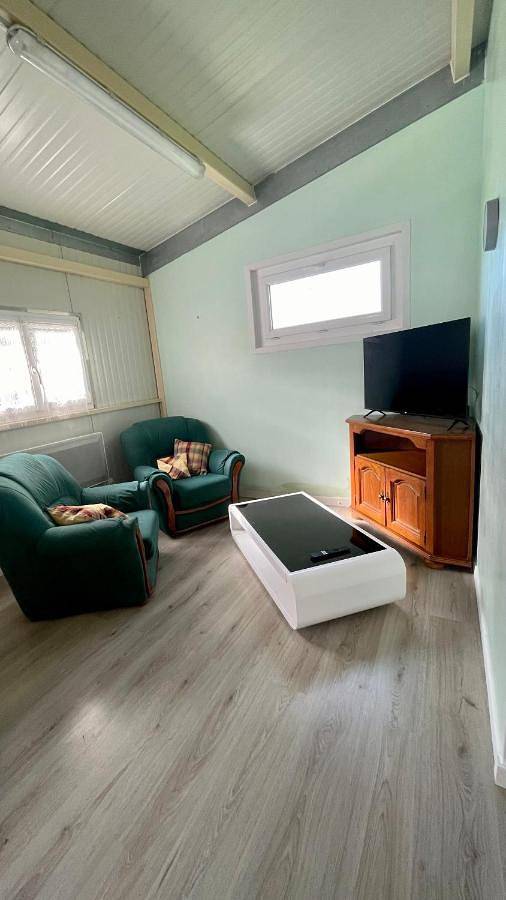 Two-Bedroom House in Bourbourg, Région de Dunkerque