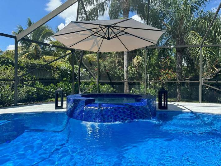 Ferienhaus für 6 Personen, mit Whirlpool und Sauna sowie Pool und Terrasse, mit Haustier - 1