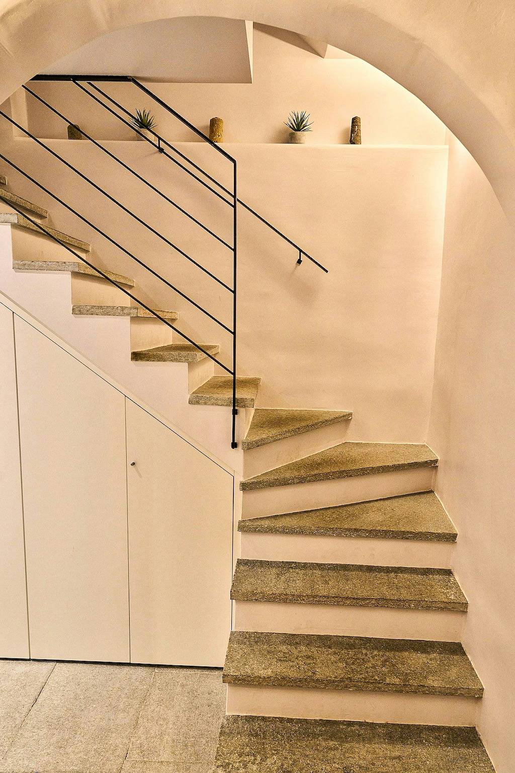 Ganze Wohnung, Dachgeschoss über den Dächern von Chiavenna in Kleven, Bernina-Alpen