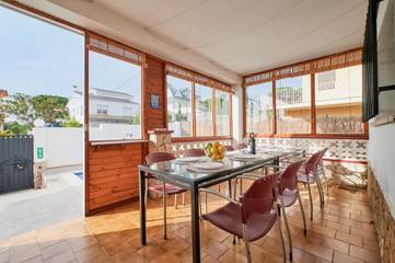 Villa for 10 Guests in Blanes, Costa Brava, Picture 1