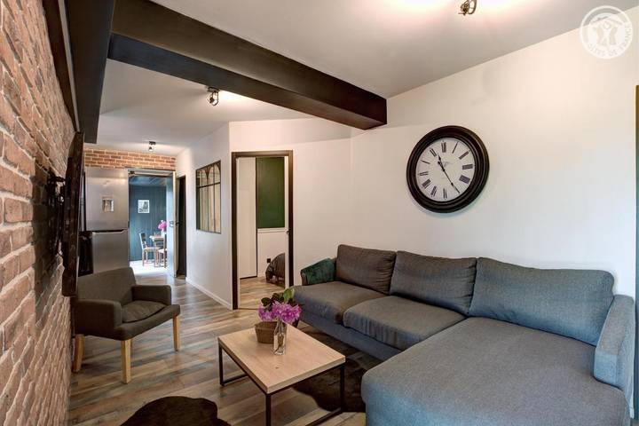 Appartement de vacances pour 4 personnes, avec vue et piscine ainsi que jardin et sauna, animaux acceptés