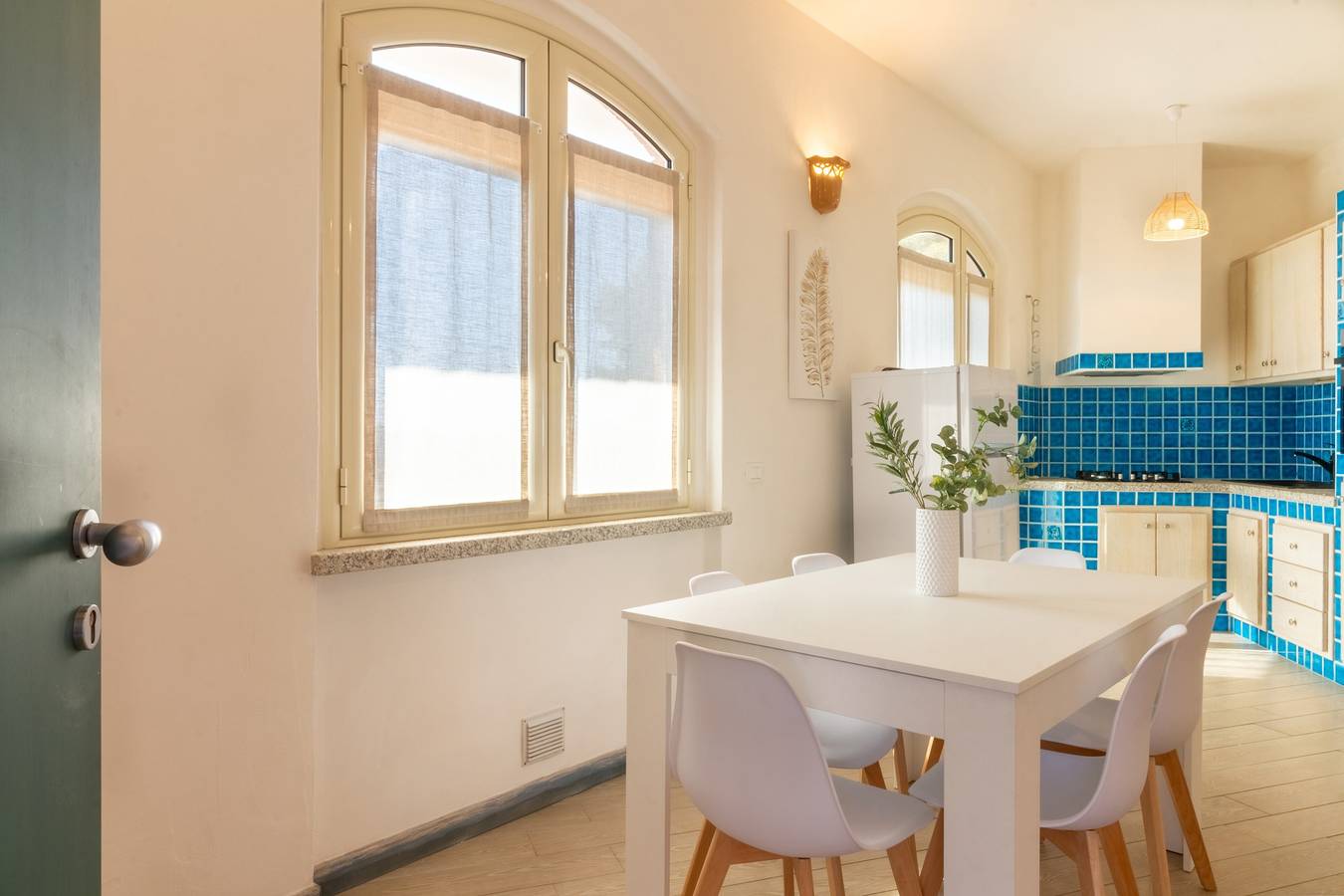 Appartamento 'Sa Domu Manna' con vista mare, terrazza, giardino in comune e Wi-Fi in Foxi, Quartu Sant'Elena