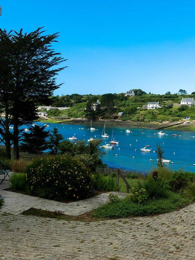 Chambre d’hôte pour 14 personnes, avec vue et jardin dans le Finistère - 2