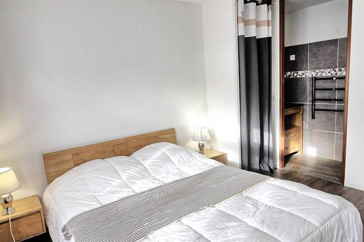 Location de vacances pour 10 personnes, avec jardin ainsi que terrasse et jacuzzi dans Office De Tourisme De Veules Les Roses - 3