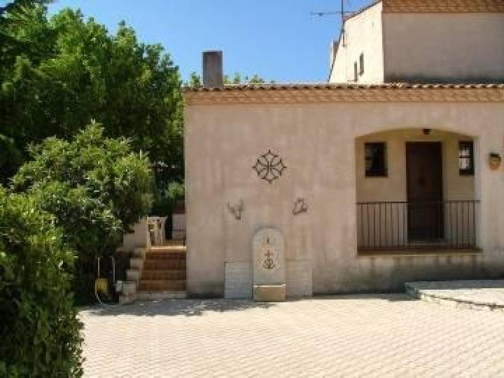 Gîte pour 4 personnes, avec piscine ainsi que terrasse et jardin, animaux acceptés dans l' Hérault - 3