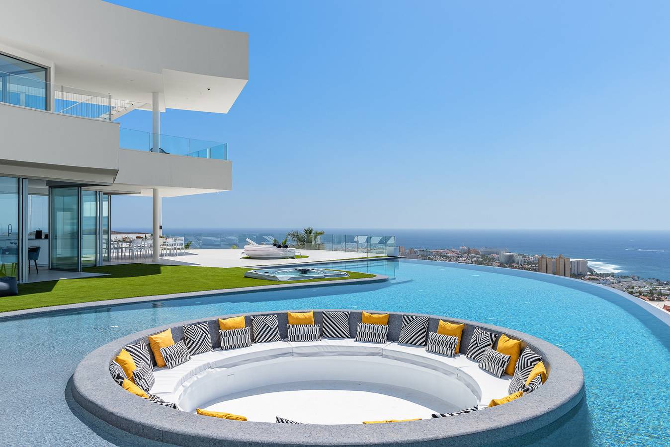 Karat Villa Fibonacci in San Eugenio Alto, Adeje