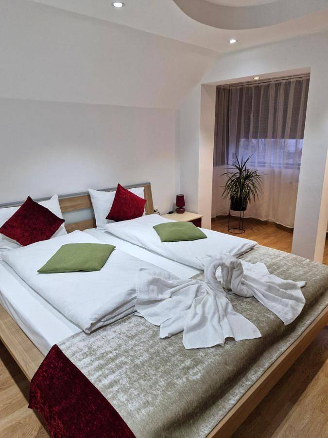 Appartement de vacances pour 6 personnes, avec vue et jardin