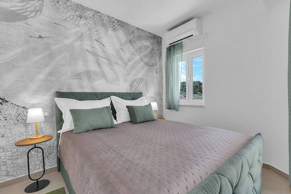 Apartamento entero, Luxury Apartment \"Nugal\" private heated roof pool in Makarska, Rivera de Makarska