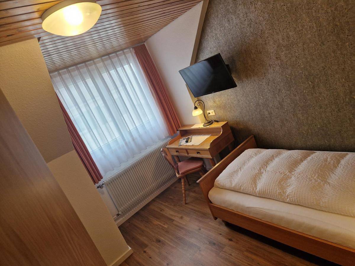 Budget Double Room in Heiligenberg, Region Bodensee-Oberschwaben