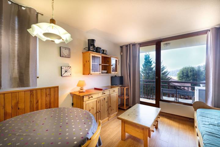 Entire apartment, Holiday Apartment "Les Saisies" Ski in/ski Out in Les Saisies, Albertville region