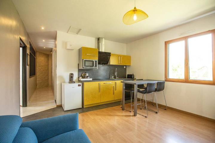 Chambre d’hôte pour 7 personnes, avec Terrasse ainsi que Jardin et Vue