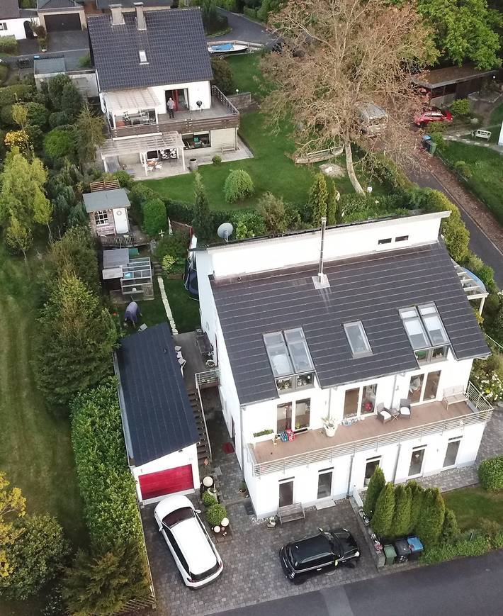 Ferienhaus für 3 Personen, mit Seeblick und Pool sowie Garten im Sauerland - 2