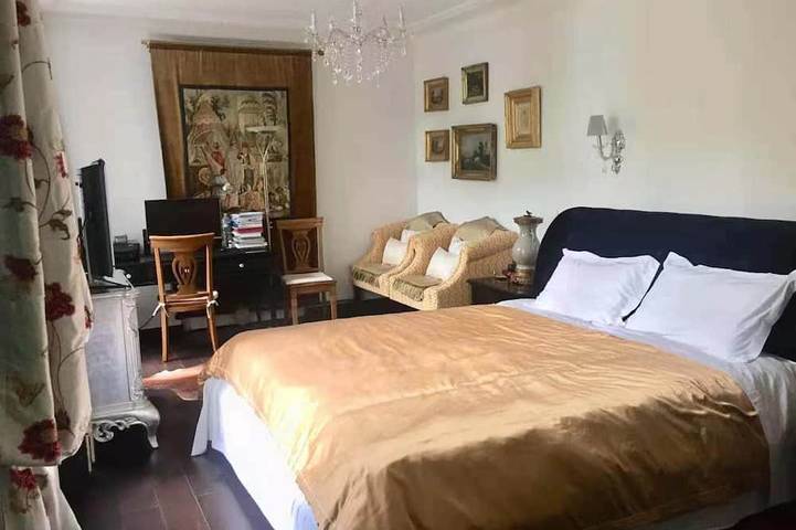 Ganze Wohnung, Luxurious 3+1 pcs apartment with garden 3 km from Paris in Sèvres, Hauts-de-Seine