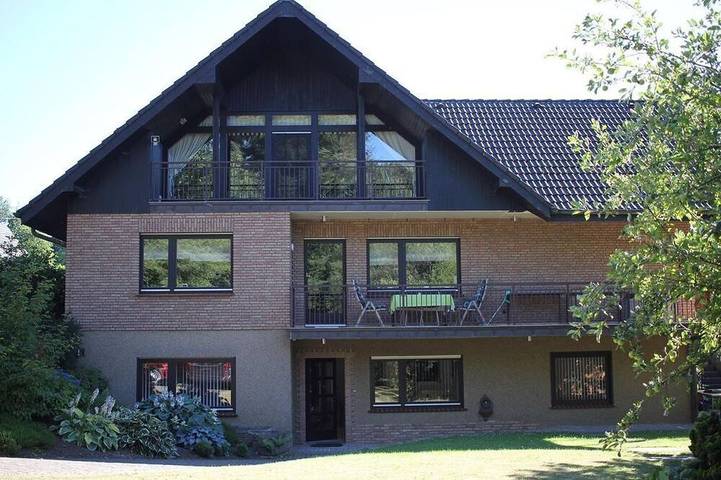 Ferienwohnung für 3 Personen, mit Balkon und Garten in Waldbröl