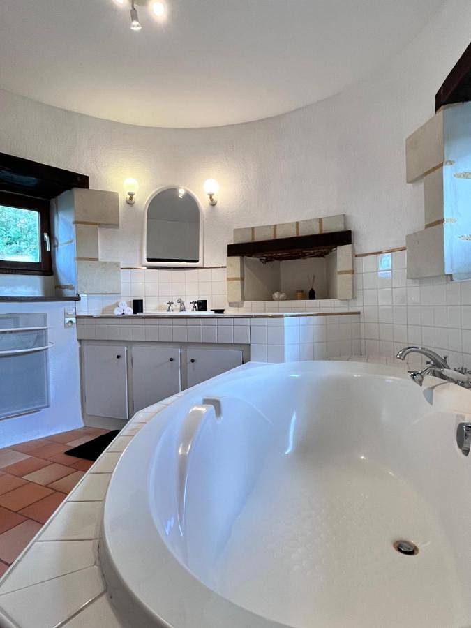 Location de vacances pour 2 personnes, avec jardin ainsi que vue et piscine à Concourson-sur-Layon - 3