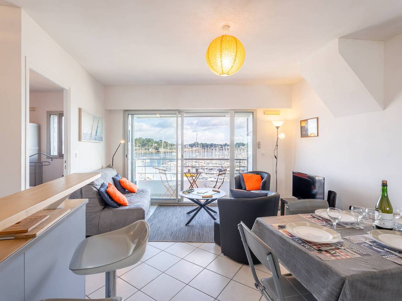 Ganze Wohnung, Charmante 2-Zimmer-Wohnung mit Hafenblick, ideal für 4 Pers. in La Trinité-sur-Mer in La Trinité-sur-Mer, Côte des Mégalithes