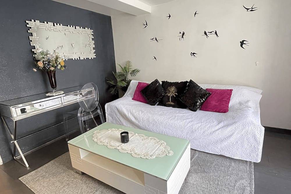 Appartement entier, Beau 2 pièces gare de Bondy à 15 min de Paris in Bondy, Seine-Saint-Denis