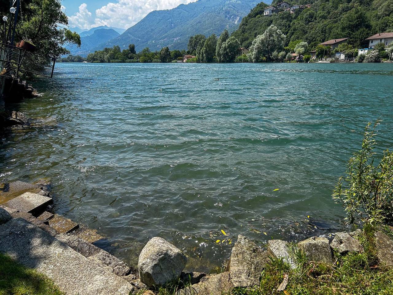 Ganze Wohnung, Moretta Mera Garten-Ferienwohnung am Fluss in Gemeinde Sorico, Comer See