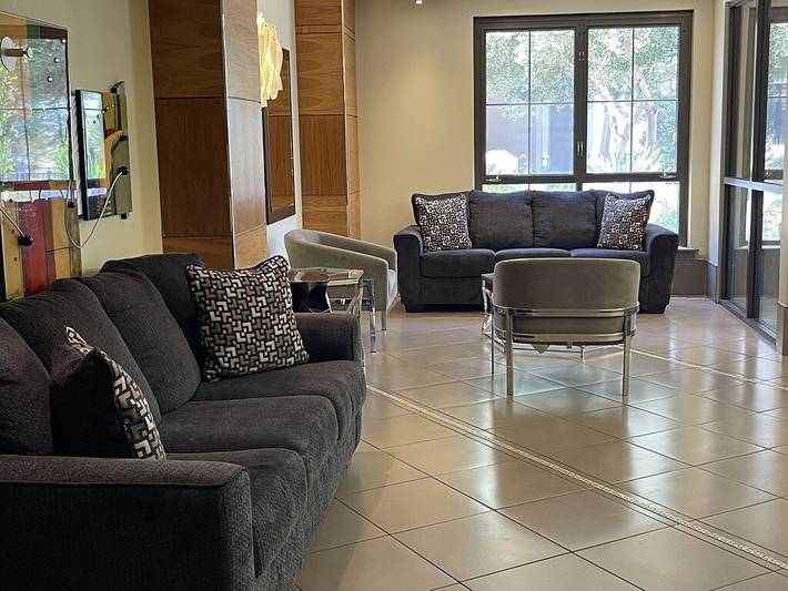 Vacation rental for 4 people, with pool and balcony as well as hot tub in Henderson