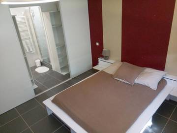 Chambre d’hôte pour 2 personnes, avec jardin dans Séreilhac