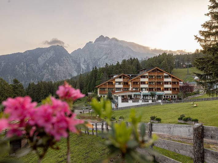 Hotel für 6 Personen, mit Garten und Balkon in Hafling