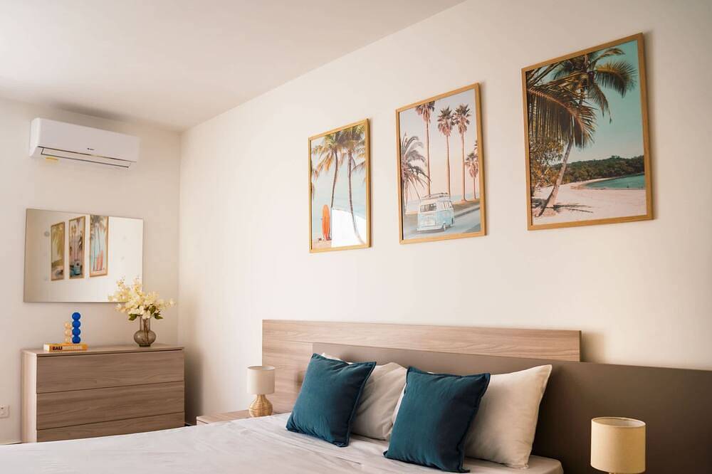 Geheel appartement, Beautiful Holiday Home with a Private Rooftop Pool in il-Mellieha, Mellieha