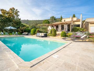 Gîte pour 9 personnes, avec terrasse et jardin à La Môle