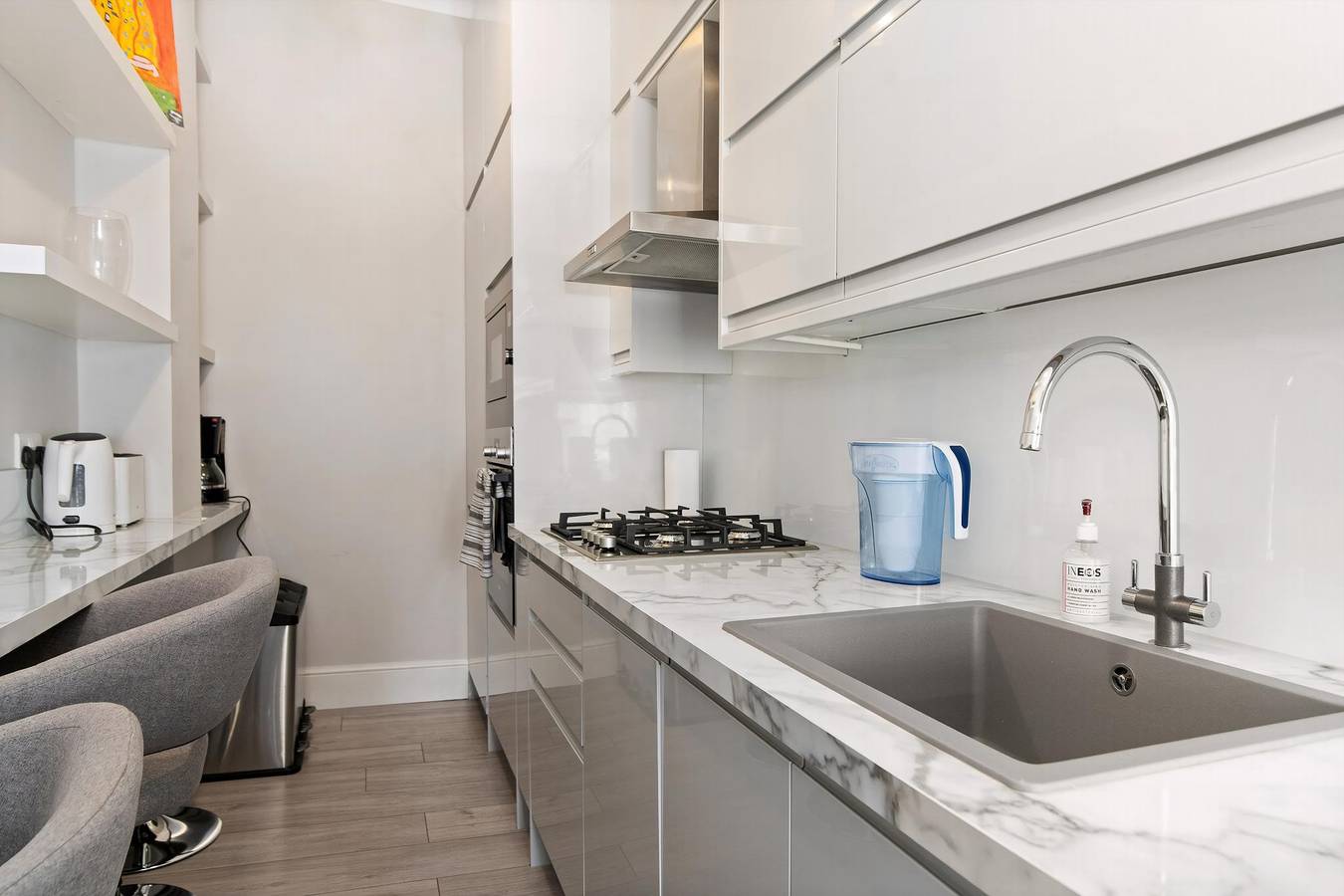 Entire studio, Guestready - Modern Studio | Kensington Gem in Hammersmith and Fulham, London