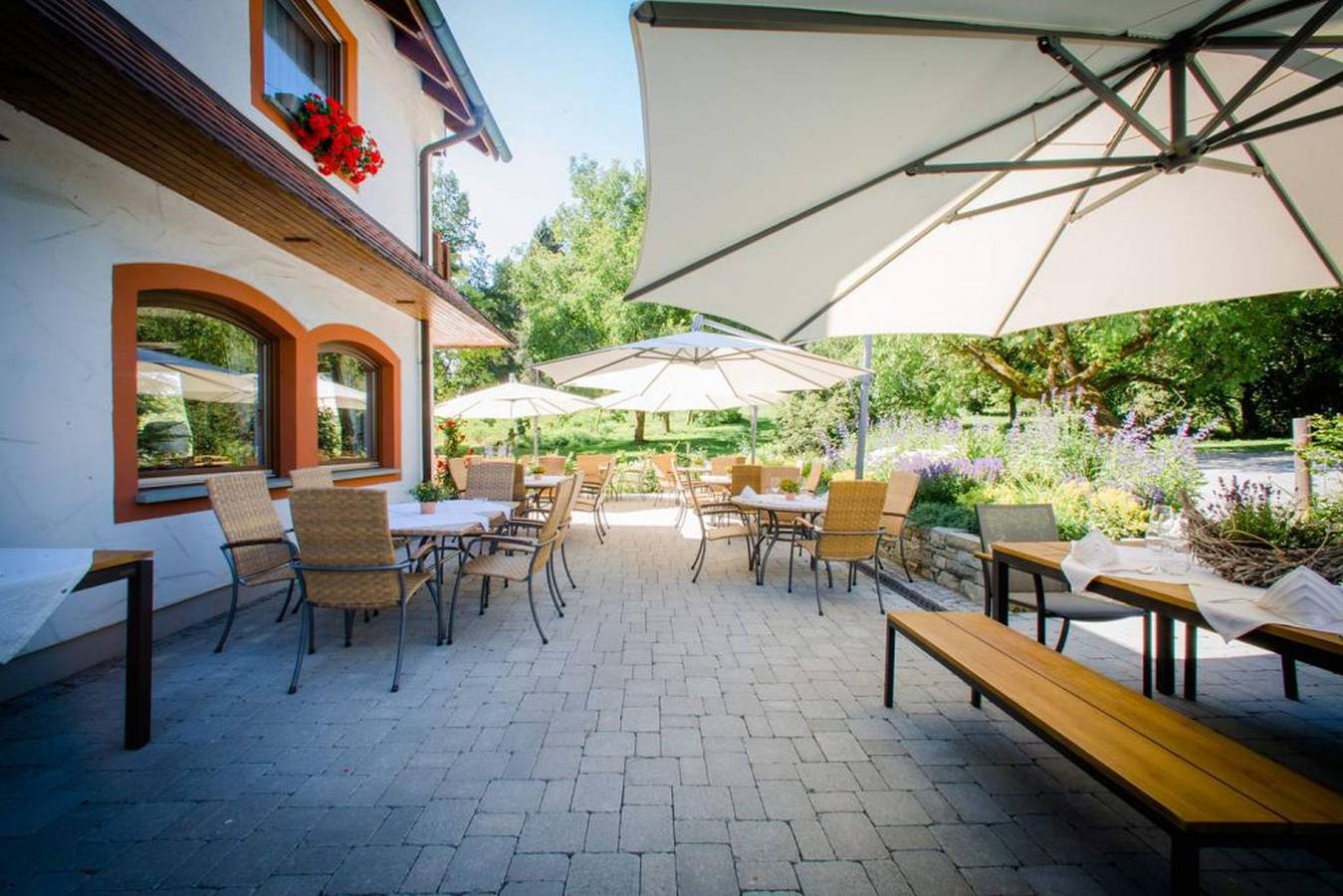 Gasthof zum Adler Leitishofen - Doppelzimmer "Standard", mit Dusche, Wc und Wlan in Meßkirch, Region Bodensee-Oberschwaben