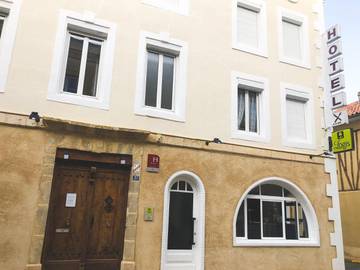 Hôtel pour 3 personnes, avec terrasse, animaux acceptés à Mirande