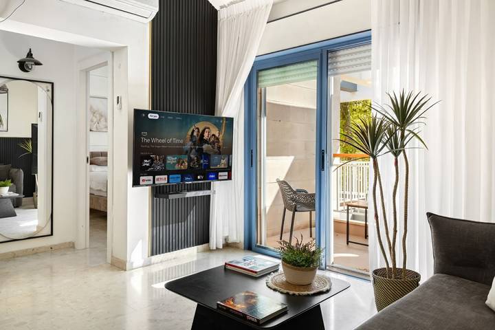 Holiday apartment for 6 people, with garden and balcony - 1