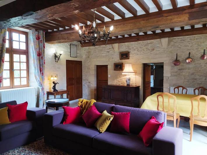 Location de vacances pour 8 personnes, avec Terrasse ainsi que Jardin et Vue à Crépon (Calvados)