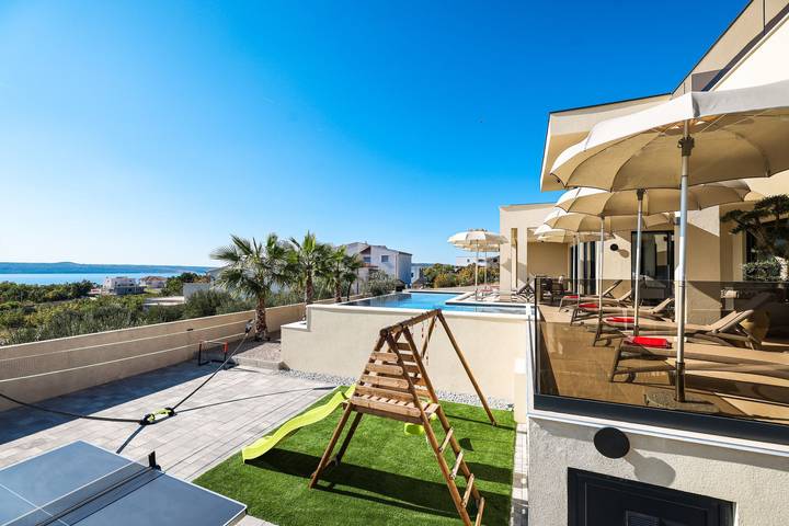 Villa für 8 Personen, mit Balkon und Garten in Jasenice - 3