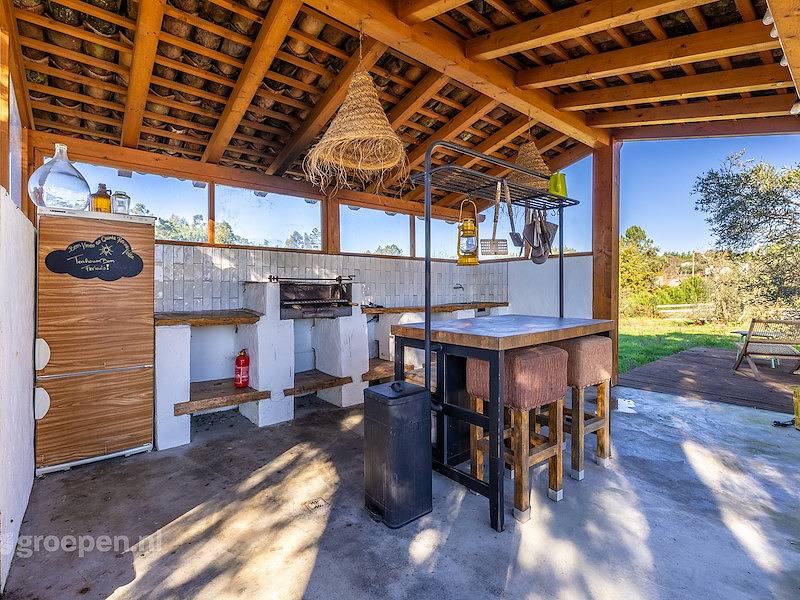 Casa de férias para 14 pessoas com vista para o lago in Nesperal, Aldeias do Xisto