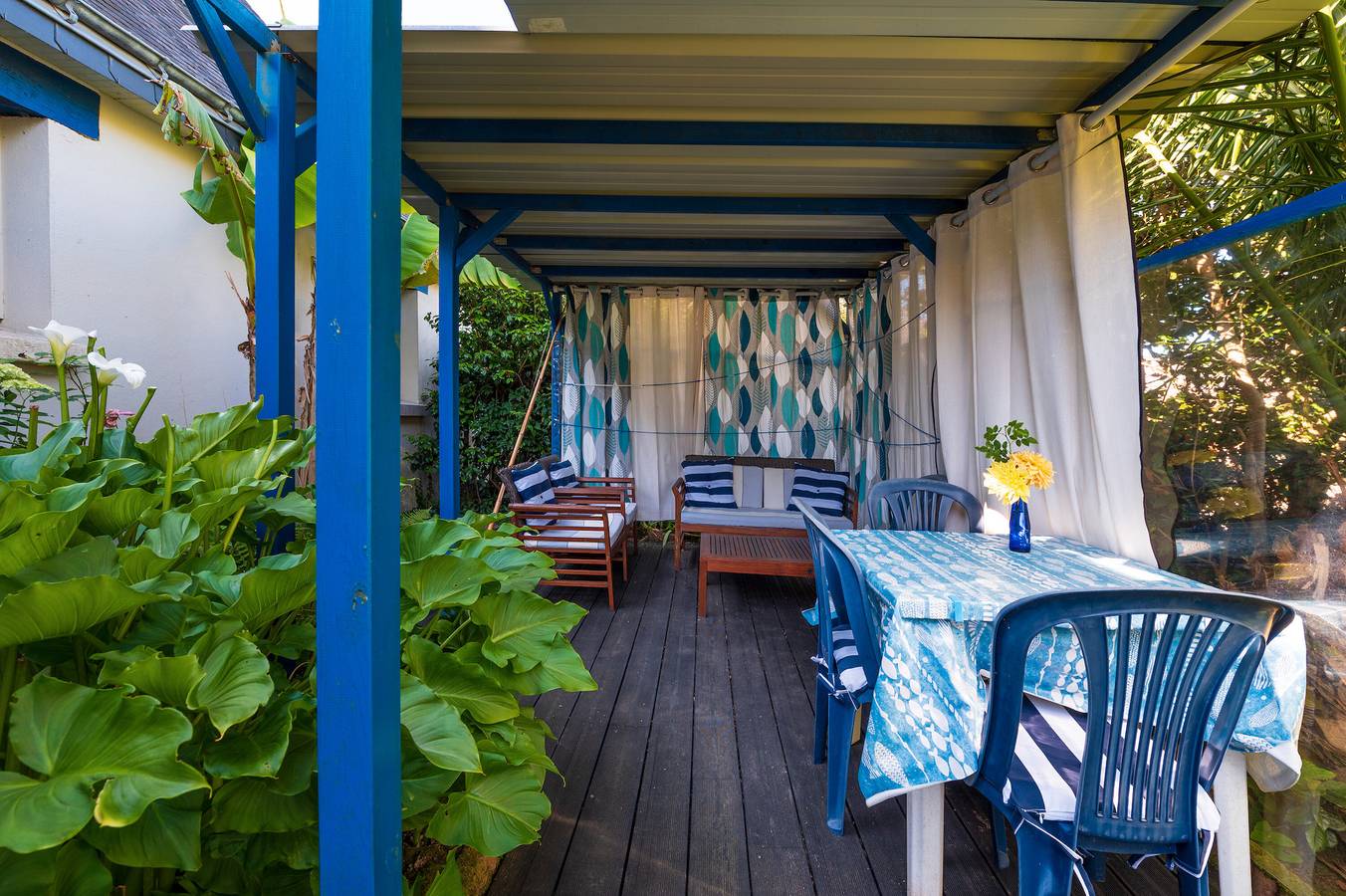 Ganzes Studio, Einzimmerapartment 'À 800m De La Plage' mit gemeinsamer Terrasse und Wi-Fi in Larmor-Plage, Côte des Mégalithes
