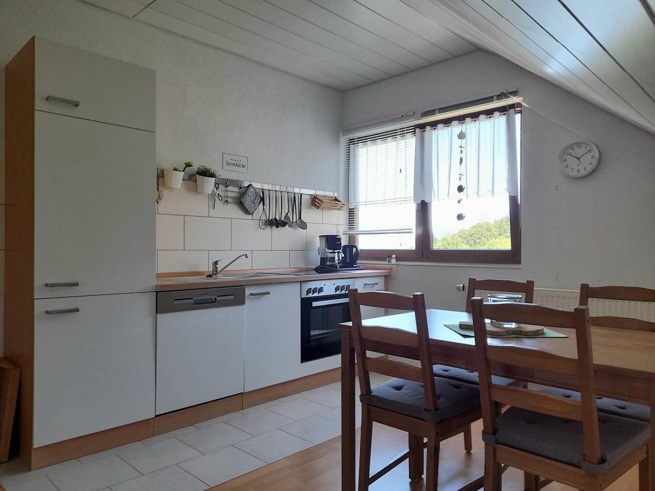 Appartement entier, Penthouse avec balcon, jardin clos & terrasse in Suedlicher Schwarzwald, Görwihl