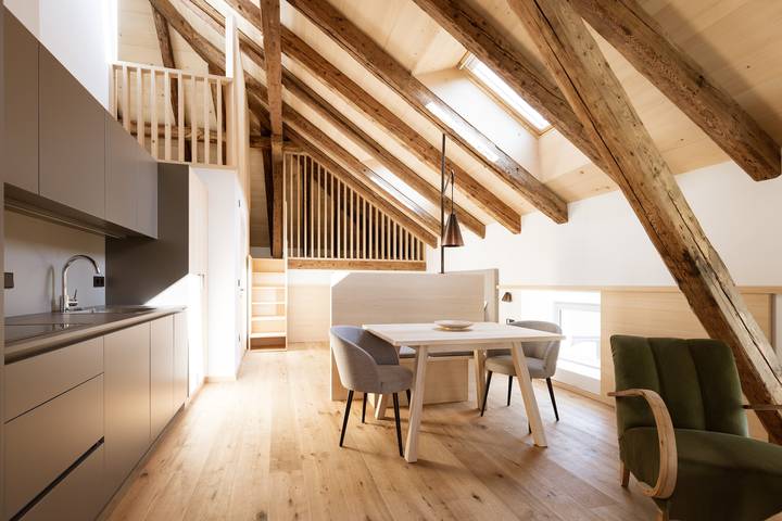Ferienwohnung für 4 Personen, mit Balkon und Garten in Meran