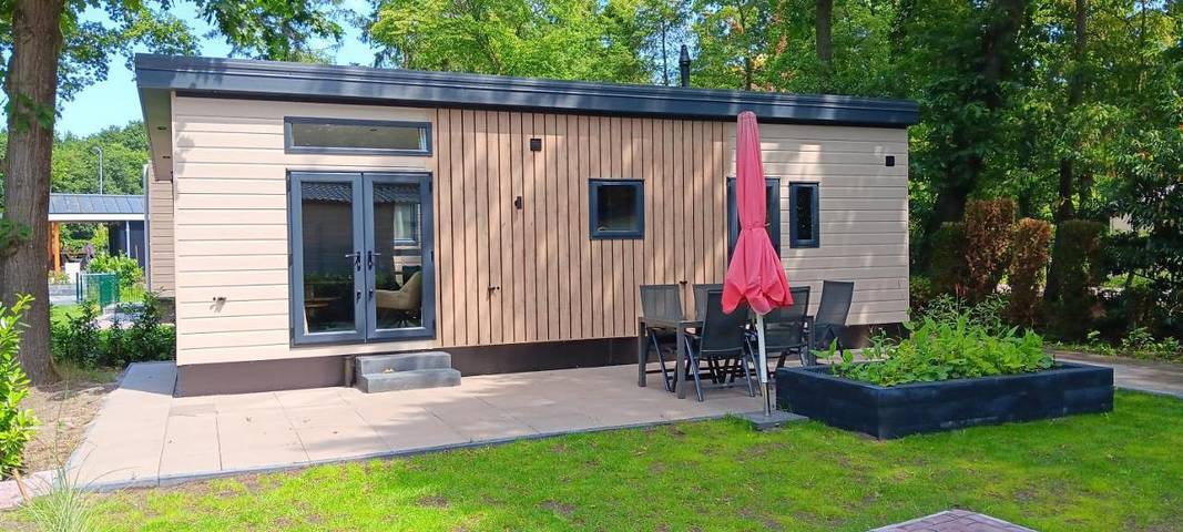 Chalet voor 4 personen, with Terras and Tuin as well as Zwembad in Harderwijk